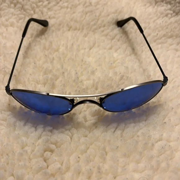 Stylish Oval Blue Lens Sunglasses - Picture 6 of 17